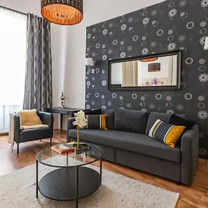  Appartamento Deluxe Bella Next To The New York Cafe Ungheria